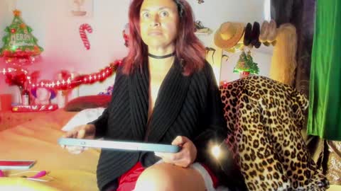 shera hade online show from December 27, 11:50 am