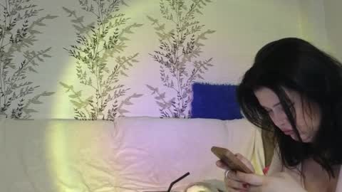 Snapshot of sherbru chatting on April 4, 2:47 pm Sher online show from April 4, 2:47 pm