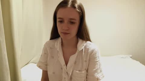 Jolyn online show from September 12, 5:57 pm