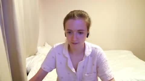 Jolyn online show from September 15, 5:35 pm
