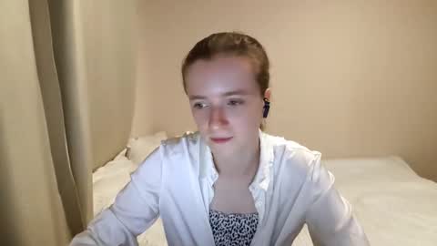 Jolyn online show from September 16, 4:19 pm