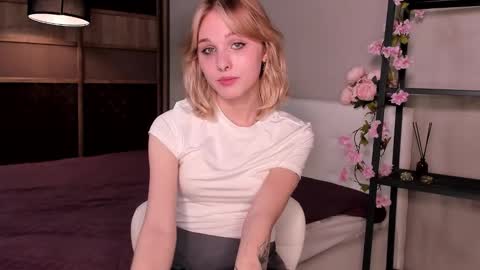 Sherl online show from September 19, 6:52 pm