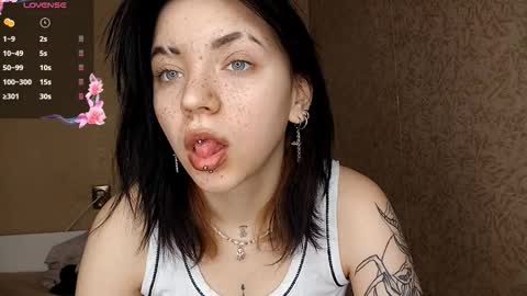 Snapshot of sherleychamblin chatting on March 23, 9:57 am sherleychamblin online show from March 23, 9:57 am