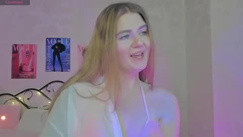 Snapshot of sherritate chatting on December 19, 1:23 am Sherri online show from December 19, 1:23 am