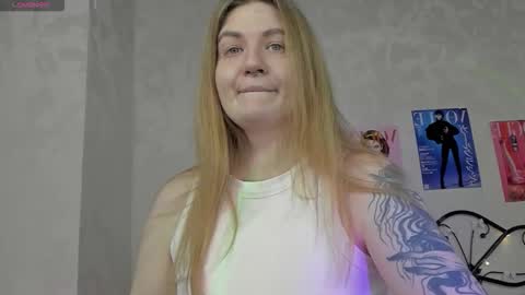 Snapshot of sherritate chatting on February 9, 1:31 am Sherri online show from February 9, 1:31 am