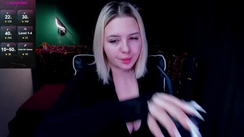Snapshot of sherry__cheerry chatting on December 12, 11:29 am Sherry online show from December 12, 11:29 am