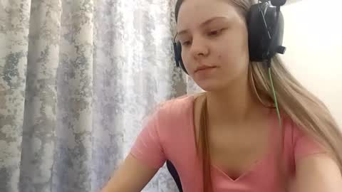 Lisa online show from December 16, 6:29 am