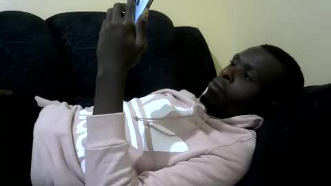 Snapshot of shikwekwe chatting on February 26, 12:16 am Collorewamadeals online show from February 26, 12:16 am