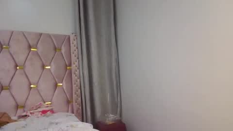 Snapshot of shillah024 chatting on November 2, 7:05 pm Shilla online show from November 2, 7:05 pm