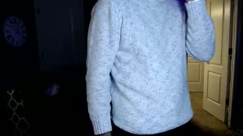 shimmyloe online show from December 16, 9:03 am