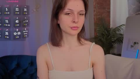Vivi online show from June 6, 2:33 pm