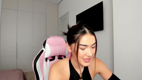 Snapshot of shineel chatting on February 9, 5:22 am Shineel online show from February 9, 5:22 am