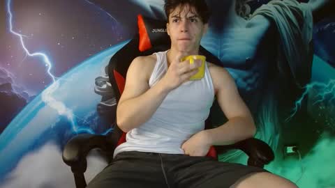 Snapshot of shinobi_grey chatting on December 9, 2:39 pm .. shinobi .. online show from December 9, 2:39 pm