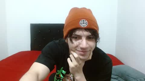 Snapshot of shinobi_grey chatting on February 10, 2:05 pm .. shinobi .. online show from February 10, 2:05 pm