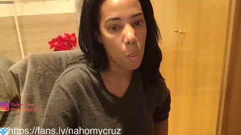 shinyplace online show from January 10, 5:37 pm