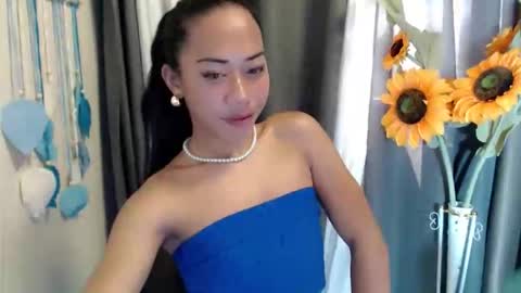 shira_cutttiebigcock online show from April 27, 5:38 am