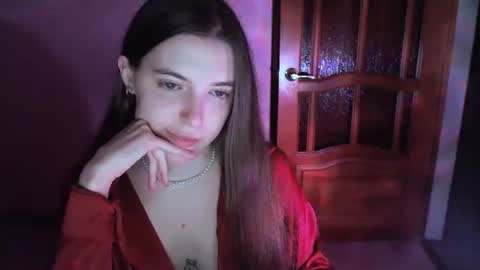 shiraha___rafieru online show from February 19, 9:55 pm