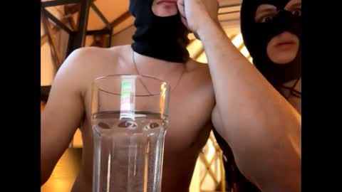 Snapshot of shitagauduo chatting on February 18, 1:56 am Maja i Maks online show from February 18, 1:56 am