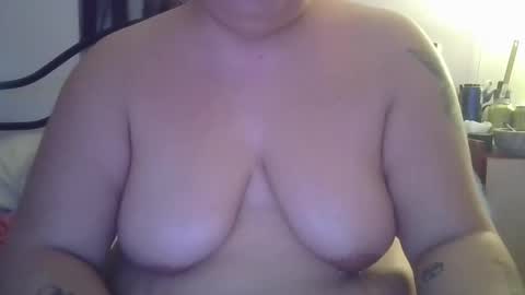 Snapshot of shndra32 chatting on October 26, 9:42 pm shndra32 online show from October 26, 9:42 pm