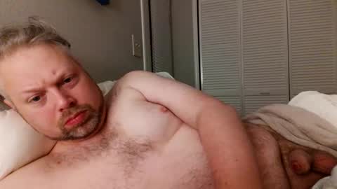 Snapshot of shofixtie chatting on February 24, 9:40 am Shofixtie online show from February 24, 9:40 am