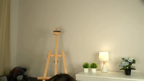 Naomi online show from March 31, 11:54 am