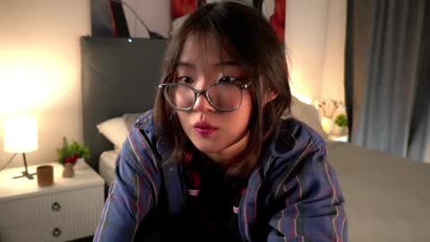 Naomi online show from April 3, 11:08 am