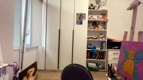 Marie online show from May 11, 2:45 pm
