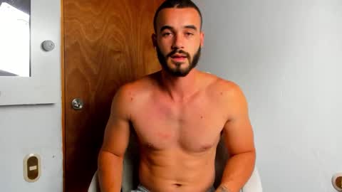 Snapshot of shooter_boy_ chatting on September 14, 4:00 am Shooter online show from September 14, 4:00 am