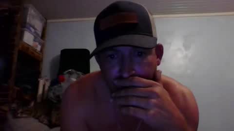 Snapshot of shooterj338 chatting on April 6, 4:46 am stud8265 online show from April 6, 4:46 am