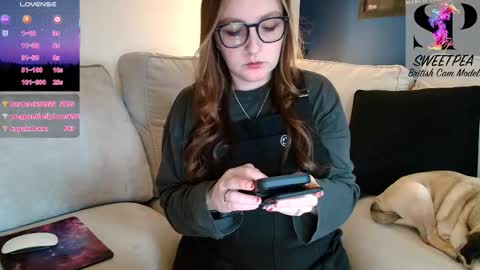 Snapshot of short_sweetpea chatting on February 15, 11:52 am short sweetpea online show from February 15, 11:52 am