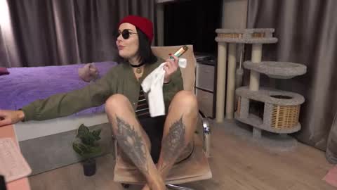 Anna online show from October 31, 6:42 pm