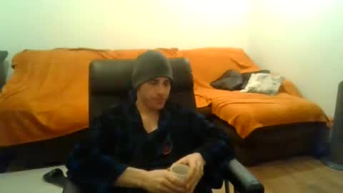 Snapshot of showherenow chatting on February 17, 6:32 am showherenow online show from February 17, 6:32 am