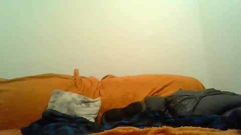 Snapshot of showherenow chatting on March 28, 8:25 am showherenow online show from March 28, 8:25 am