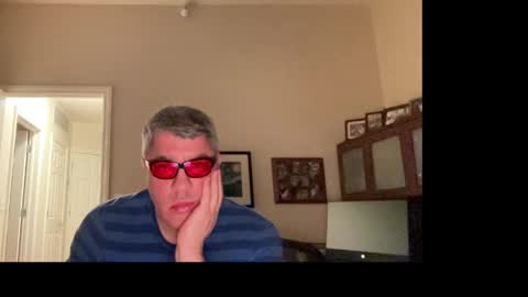 Chicago Guy online show from March 29, 4:45 am