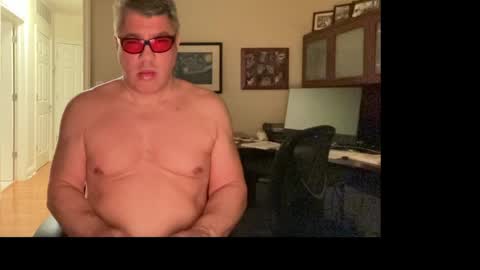 Chicago Guy online show from April 3, 4:54 am