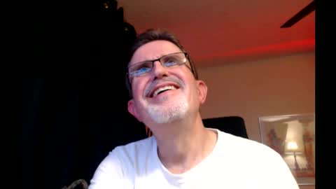 Snapshot of shrewtamer chatting on February 27, 6:07 am shrewtamer online show from February 27, 6:07 am