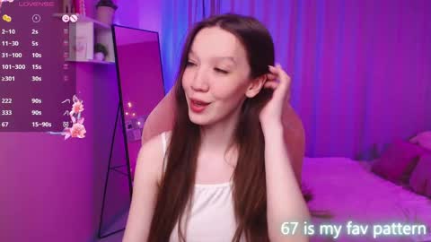 Neila online show from May 5, 2:03 pm