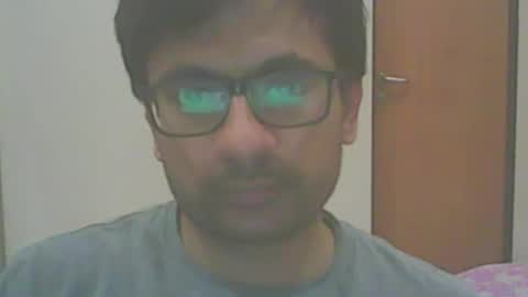 Snapshot of shubhamkhandelwal123 chatting on February 21, 12:28 pm shubhamkhandelwal123 online show from February 21, 12:28 pm