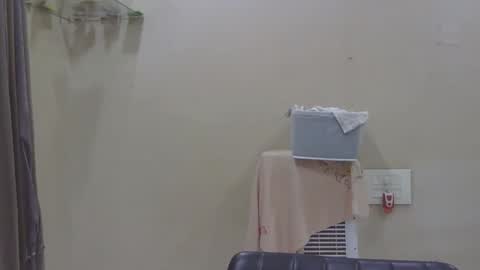 shubhamkhandelwal123 online show from October 2, 7:43 pm