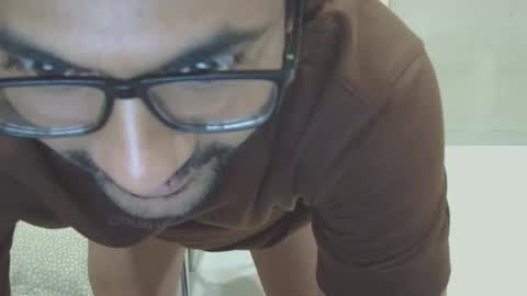 shubhamkhandelwal123 online show from March 18, 1:58 pm