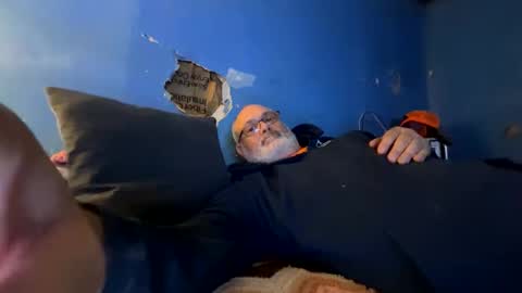 Snapshot of shurd7 chatting on March 27, 4:40 pm shurd7 online show from March 27, 4:40 pm