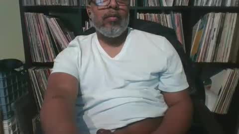 SHY333 online show from April 14, 2:12 pm