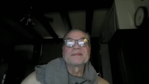 Snapshot of shy420231 chatting on December 25, 2:34 pm shy420231 online show from December 25, 2:34 pm