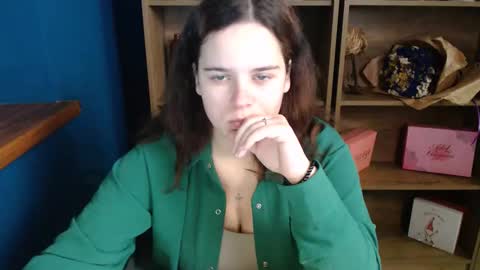 Snapshot of shy_lil chatting on October 12, 10:03 am shy_lil online show from October 12, 10:03 am