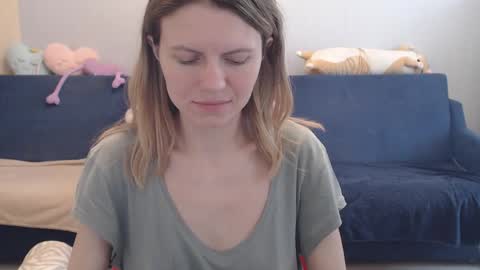 Snapshot of shy_moony chatting on April 14, 1:06 pm just Alex online show from April 14, 1:06 pm