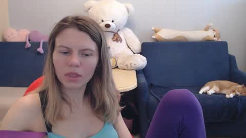 Snapshot of shy_moony chatting on April 17, 1:58 pm just Alex online show from April 17, 1:58 pm