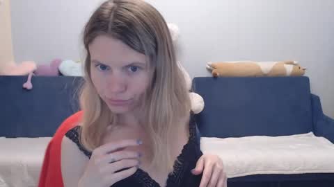 Snapshot of shy_moony chatting on May 12, 8:28 pm just Alex online show from May 12, 8:28 pm