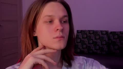 Snapshot of shy_nny chatting on October 7, 11:07 am Mark online show from October 7, 11:07 am