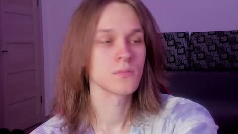 Snapshot of shy_nny chatting on October 8, 9:51 am Mark online show from October 8, 9:51 am