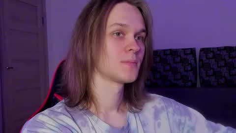 Snapshot of shy_nny chatting on October 10, 11:09 am Mark online show from October 10, 11:09 am